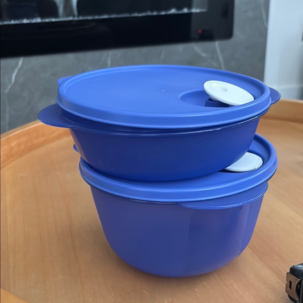 BRAND NEW - Tupperware 2 pc set